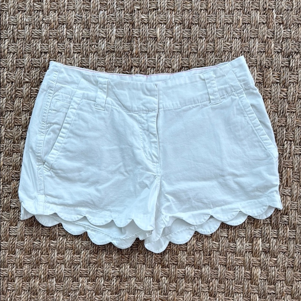 Vineyard Vines White Scallop Hem Shorts Size 0